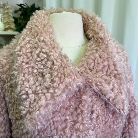 Bishop and Young Pink Fuzzy Oversized Collar Jacket - Picture 2 of 10